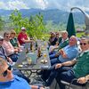 Ein kühler Frühsommersamstag mit viel Sonnenschein und schönem Wolkenspiel führte die Gruppe mit 17 Oldtimern über die kurvenreiche Strecke von Grüningen via Hulftegg und Schwägalp nach Ebnat Kappel